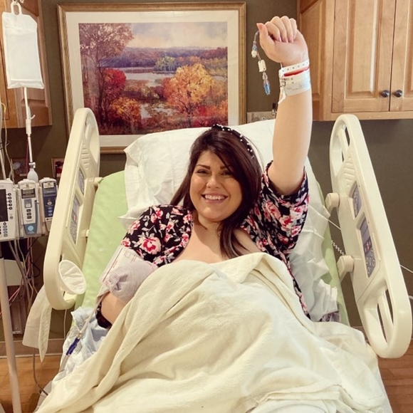 Meet your Posher, Joanie - Picture 5 of 5